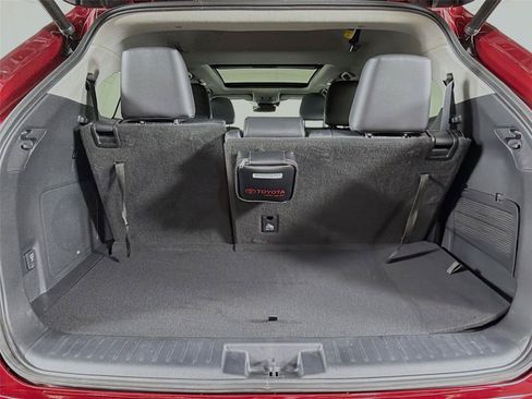Used 2021 Toyota Highlander Platinum AWD/4WD image 14