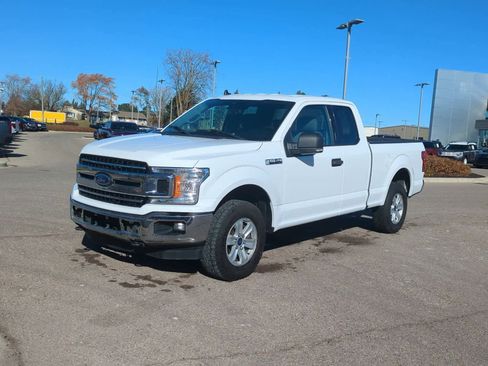 Used 2020 Ford F150 XLT w/ Trailer Tow Package image 4