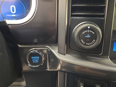 Certified 2025 Ford F150 Platinum AWD/4WD image 33
