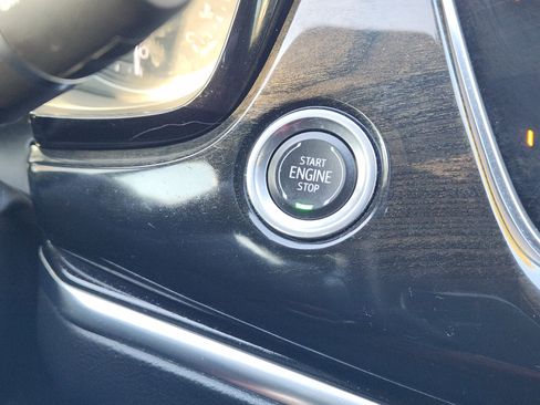 Used 2020 Cadillac XT6 Premium Luxury image 22