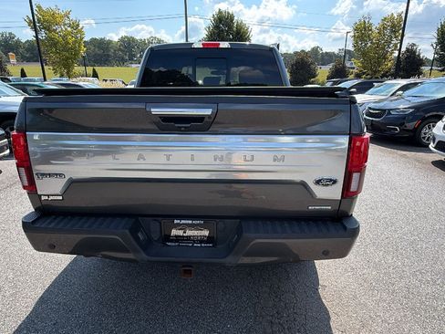 Used 2018 Ford F150 Platinum w/ Equipment Group 701A Luxury AWD/4WD image 9