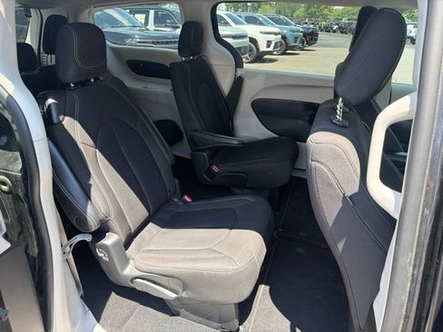 Used 2024 Chrysler Voyager LX FWD image 13