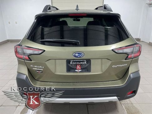 Used 2025 Subaru Outback Limited image 5