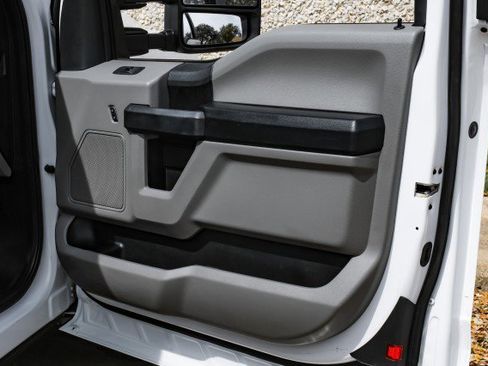 Used 2017 Ford F350 XL image 41