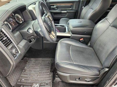 Used 2016 RAM 1500 Laramie w/ Convenience Group image 7