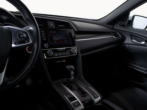 Used 2019 Honda Civic Sport image 29