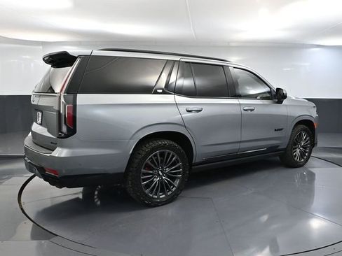 Used 2024 Cadillac Escalade V w/ LPO, ONYX Package AWD/4WD image 6