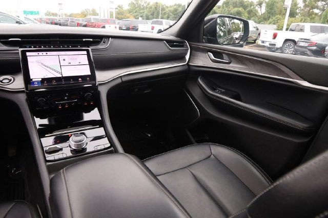 Used 2024 Jeep Grand Cherokee Limited 4xe AWD/4WD image 26