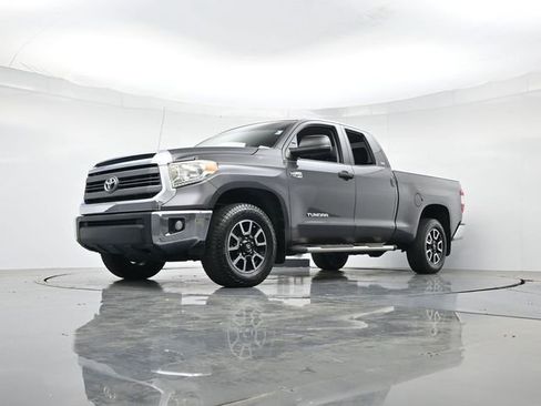 Used 2014 Toyota Tundra SR5 w/ TRD Off Road Package image 33