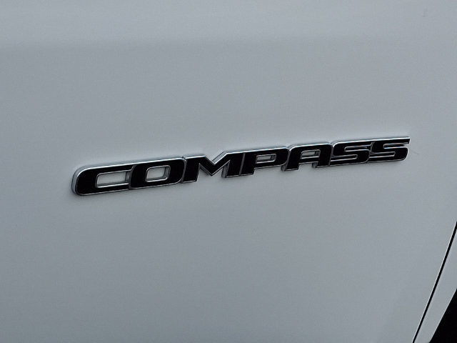 Used 2025 Jeep Compass Limited AWD/4WD image 31