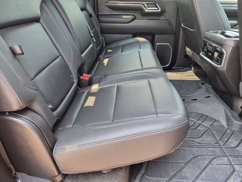 Used 2024 Chevrolet Silverado 2500 LTZ w/ LTZ Convenience Package AWD/4WD image 28
