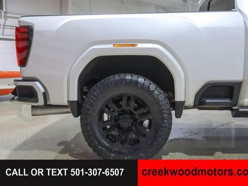 Used 2024 GMC Sierra 2500 Denali Ultimate AWD/4WD image 24