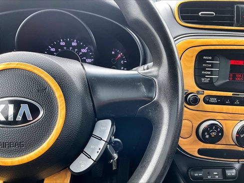 Used 2016 Kia Soul FWD image 20