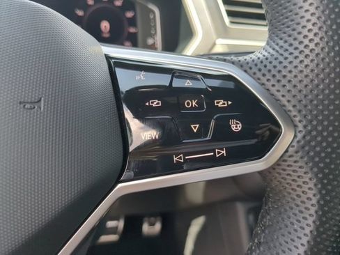 Used 2023 Volkswagen Tiguan SEL R-Line AWD/4WD image 34