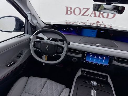 New 2026 Lincoln Navigator L Black Label AWD/4WD image 24
