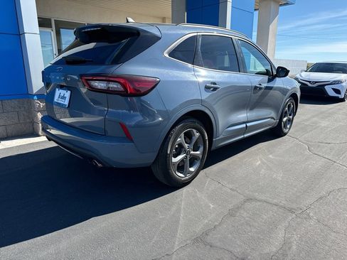 Used 2023 Ford Escape ST-Line image 3