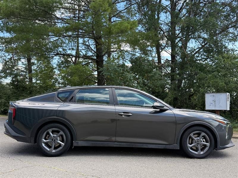 Used 2025 Kia K4 FWD image 8