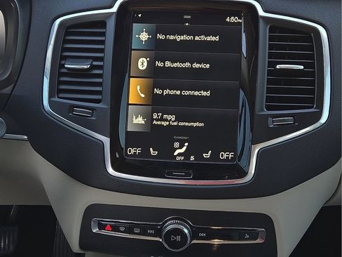 Used 2020 Volvo XC90 T5 Momentum image 14