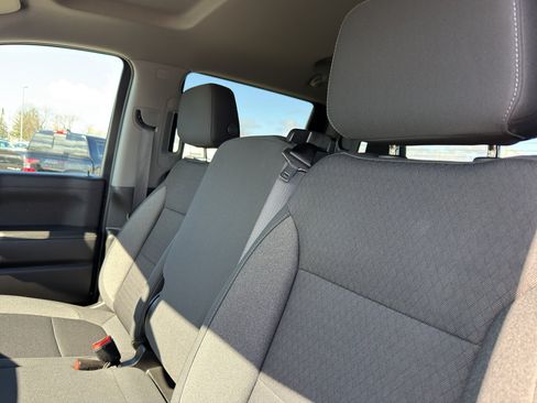 Used 2022 Chevrolet Silverado 1500 RST AWD/4WD image 29