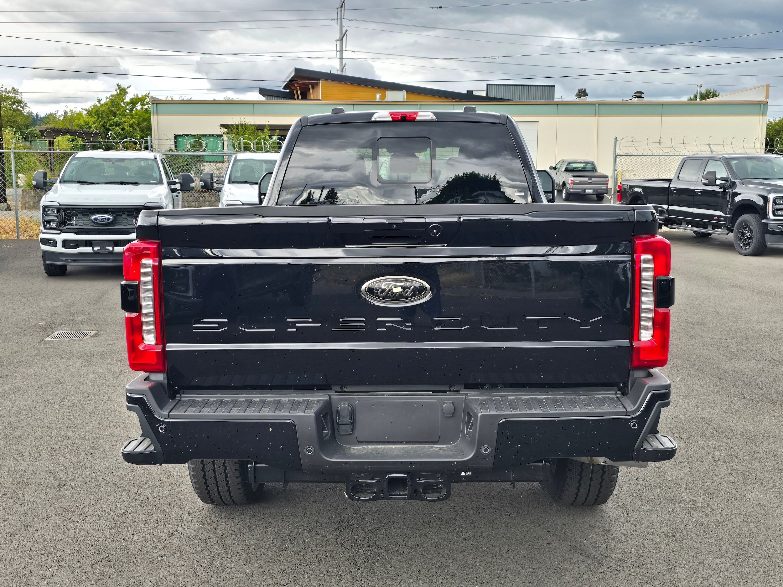 New 2026 Ford F350 Lariat w/ Black Appearance Package AWD/4WD image 6