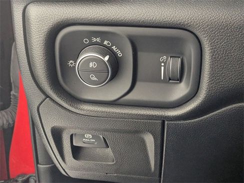 Used 2022 RAM 1500 Big Horn image 13