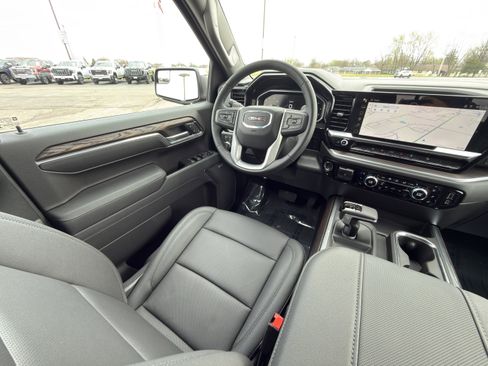 New 2026 GMC Sierra 1500 SLT w/ SLT Premium Package image 19
