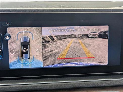 New 2025 Mercedes-Benz GLS 580 4MATIC image 11