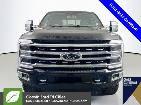 Used 2024 Ford F350 Platinum w/ Tremor Off-Road Package AWD/4WD image 4
