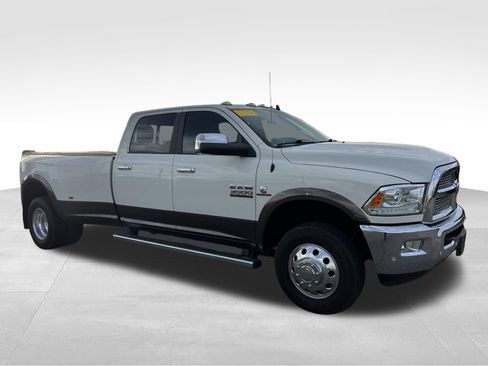 Used 2018 RAM 3500 Laramie AWD/4WD image 3