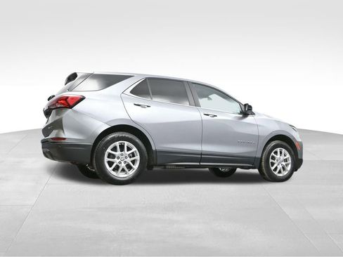 Used 2024 Chevrolet Equinox LT AWD/4WD image 45