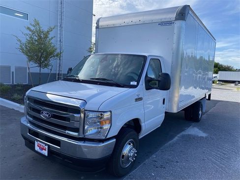 New 2026 Ford E-450 and Econoline 450 Super Duty w/ Power Equipment Group image 2