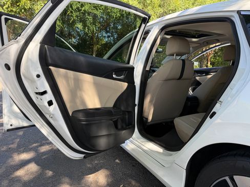 Used 2016 Honda Civic EX-T image 26