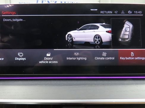 Used 2022 BMW 530i xDrive image 17