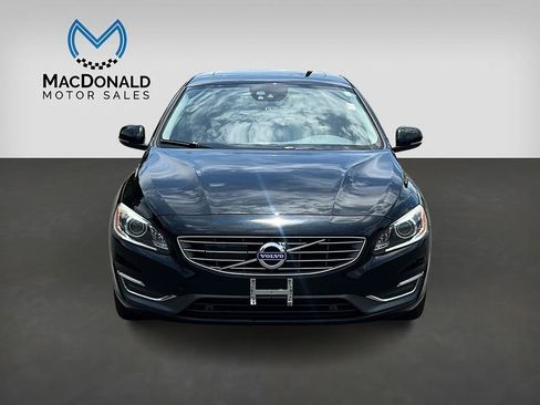 Used 2016 Volvo S60 T5 Inscription Platinum FWD image 3