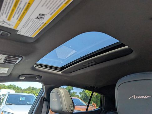 New 2025 Buick Envista Avenir image 27