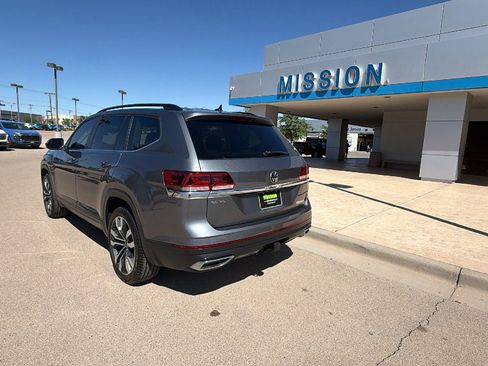 Used 2023 Volkswagen Atlas SE AWD/4WD image 3