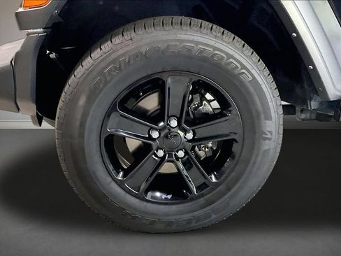 Used 2022 Jeep Wrangler Unlimited Sport AWD/4WD image 31