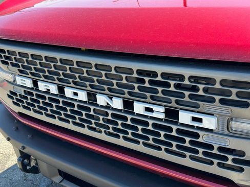 New 2025 Ford Bronco Badlands image 28