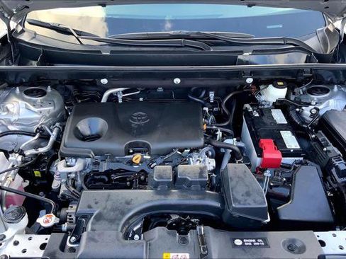 Certified 2024 Toyota RAV4 XLE image 30
