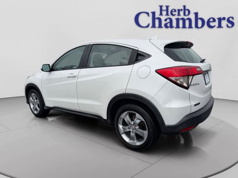 Used 2019 Honda HR-V LX image 3