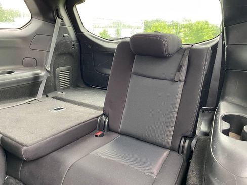 Used 2019 Nissan Pathfinder S AWD/4WD image 11