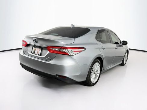 Used 2018 Toyota Camry XLE w/ Audio Package FWD image 10