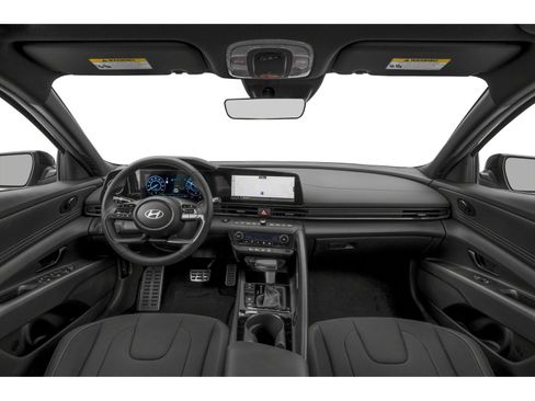 Used 2025 Hyundai Elantra SEL FWD image 5