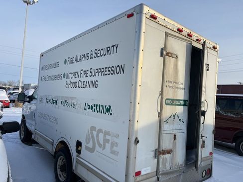 Used 2013 Ford E-350 and Econoline 350 Super Duty image 6