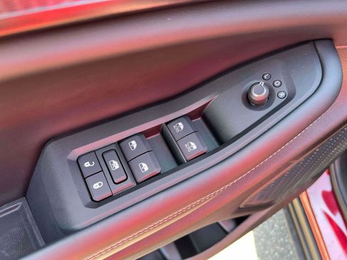 New 2025 Jeep Grand Cherokee L Altitude AWD/4WD image 24