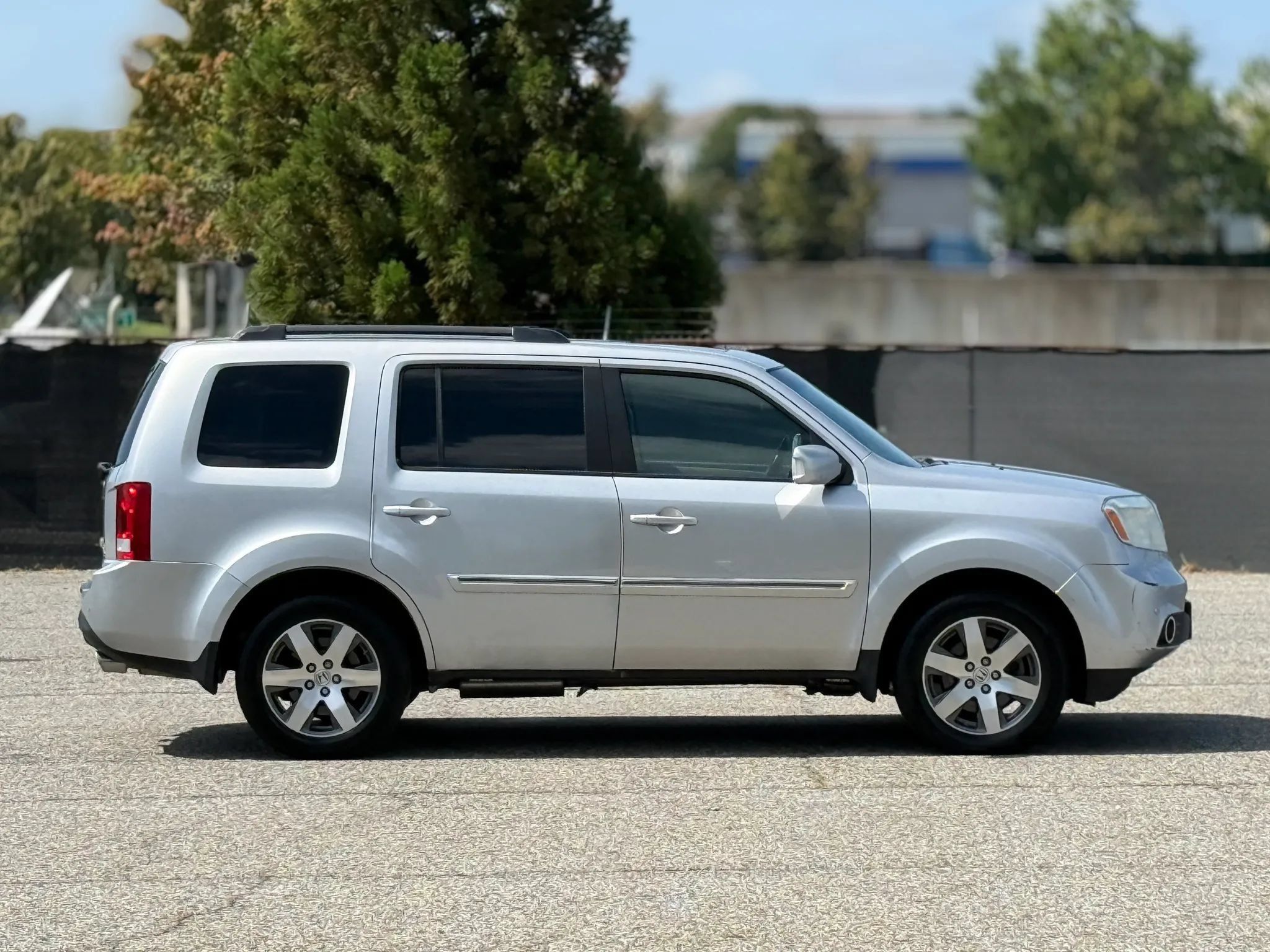 Used 2014 Honda Pilot Touring image 7