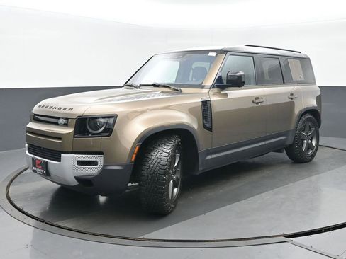 Used 2020 Land Rover Defender 110 SE image 7