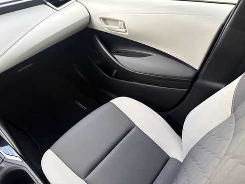 Used 2024 Toyota Corolla LE FWD image 15