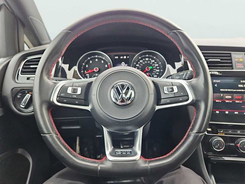 Used 2018 Volkswagen GTI SE w/ SE Leather Package image 15