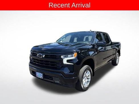 Used 2024 Chevrolet Silverado 1500 RST AWD/4WD image 3